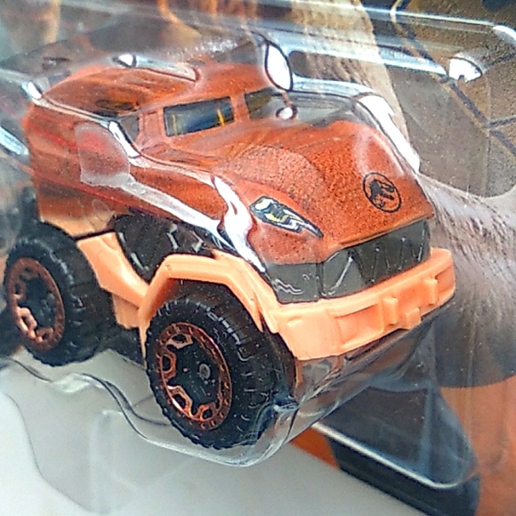 Hot Wheels -Jurassic World Dominion- Character Cars #1 of 6 Tyrannosaurus Rex - Picture 2 of 3